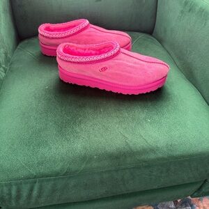 UGG Tasman Vibrant Pink Slippers